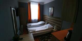 Апартаменты Pokoje Gościnne Polo Ченстохова Двухместный номер с 1 кроватью и собственной ванной комнатой-4